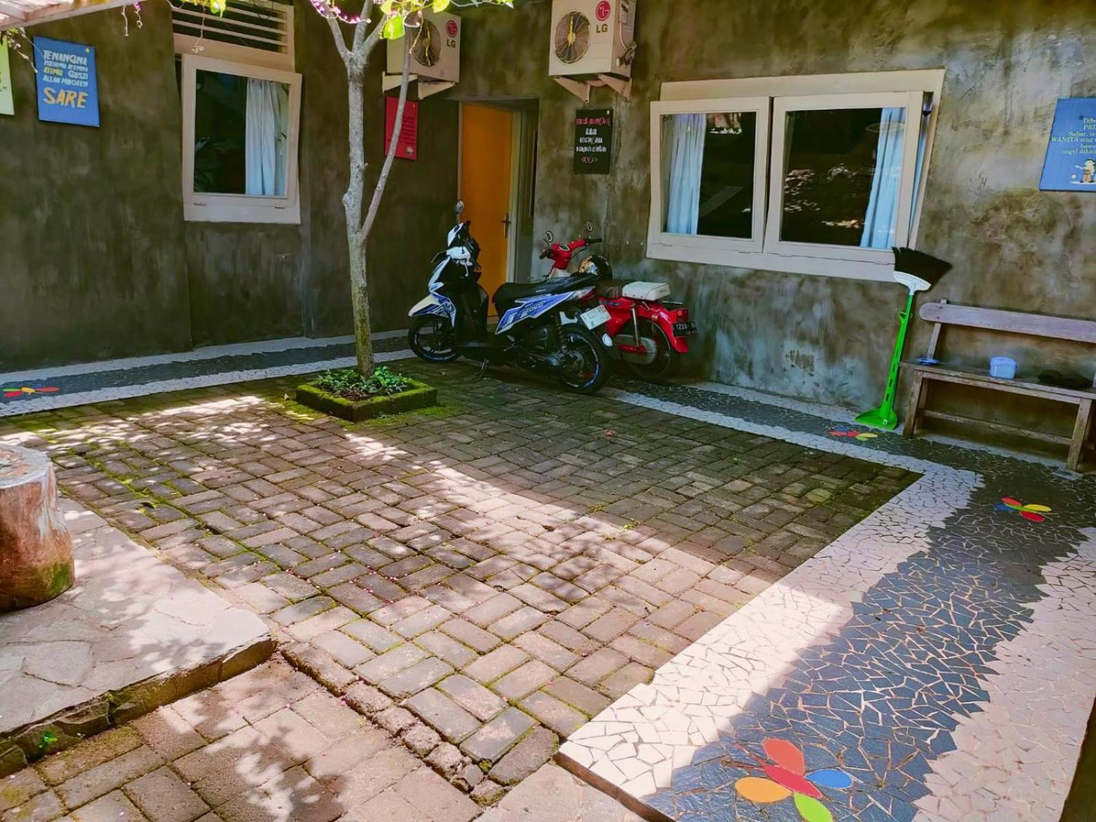 Jeng Tini Guest House 보고르 외부 사진