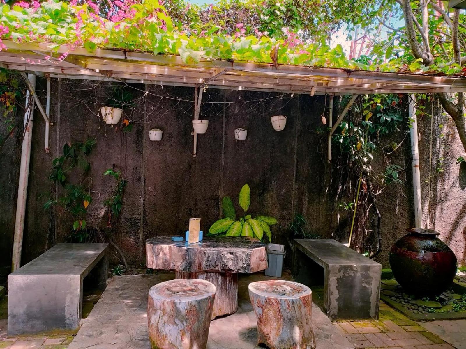 Jeng Tini Guest House 보고르 외부 사진